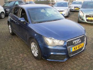 uszkodzony samochody osobowe Audi A1 SPORTBACK 1.6 TDI Ambition ProL 2013/11