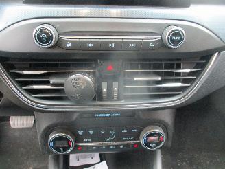 Ford Focus 1.0 Ecob Titanium x business Aut REST BPM 1000 EURO picture 22