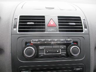 Volkswagen Touran 1.2 TSI HighL BleuM REST BPM 400 EURO !!!! picture 19