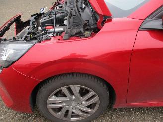 Peugeot 208 1.2 PureTech Allure picture 18