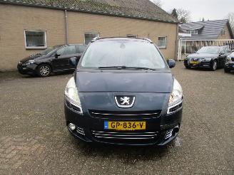 Peugeot 5008 2.0 HDiF GT 5p. picture 2