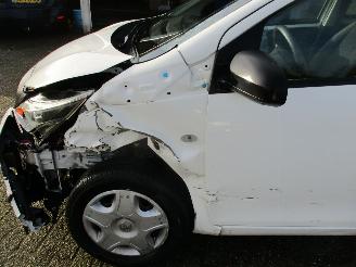 Toyota Aygo 1.0 VVT-i x-now picture 12