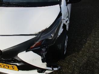Toyota Aygo 1.0 VVT-i x-now picture 10