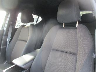 Mazda 3 2.0 SA-G Comf. Bose picture 20