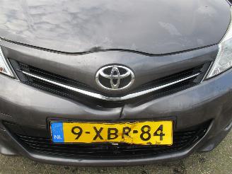 Toyota Yaris 1.0 VVT-i Now REST BPM €300,-!!! picture 10