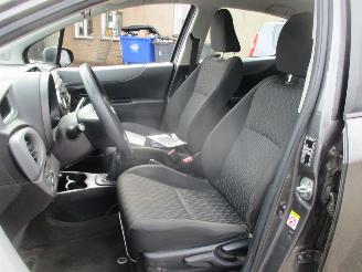 Toyota Yaris 1.0 VVT-i Now REST BPM €300,-!!! picture 37