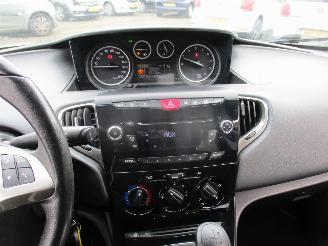 Lancia Ypsilon 0.9 TwinAir Gold picture 22