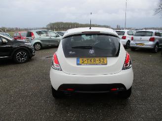 Lancia Ypsilon 0.9 TwinAir Gold picture 6