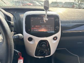 Toyota Aygo 1.0 VVT-i x-pure picture 28