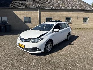 Toyota Auris Touring Sports 1.8 Hybrid Aspiration picture 3