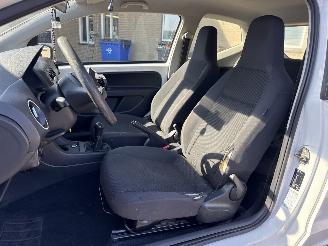 Volkswagen Up! 1.0 move up! picture 31