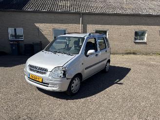 Opel Agila 1.2-16V Comfort picture 3