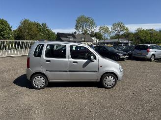 Opel Agila 1.2-16V Comfort picture 8