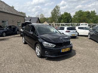 uszkodzony samochody osobowe Volkswagen Golf Sportsvan 1.2 TSI Highline 2014/8