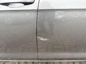 Volkswagen Golf 1.2 TSI Highline picture 13