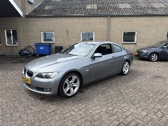 BMW 3-serie 320i Introduction picture 3