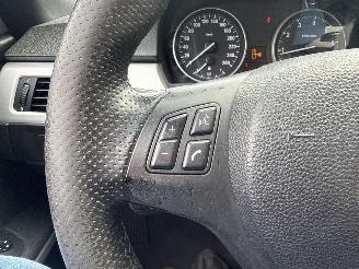 BMW 3-serie 320i Introduction picture 26