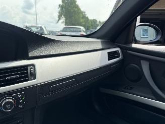 BMW 3-serie 320i Introduction picture 37