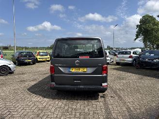 Volkswagen Transporter 2.0 TDI L1H1 Comfortline. ROLSTOELVERVOER picture 6