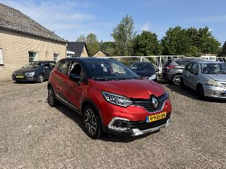 Voiture accidenté Renault Captur 1.2 TCe Intens 2017/9