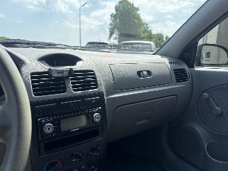 Kia Rio 1.3 RS Visto picture 23