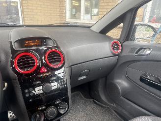 Opel Corsa 1.4-16V picture 22