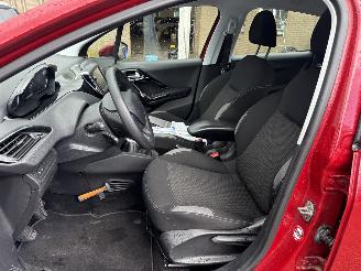 Peugeot 208 1.2 PureT. Blue Lion REST BPM €370,-!!! picture 48