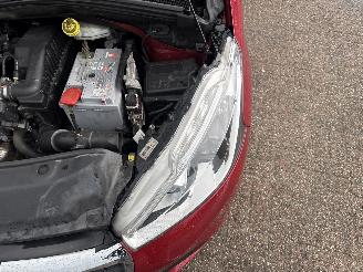 Peugeot 208 1.2 PureT. Blue Lion REST BPM €370,-!!! picture 21