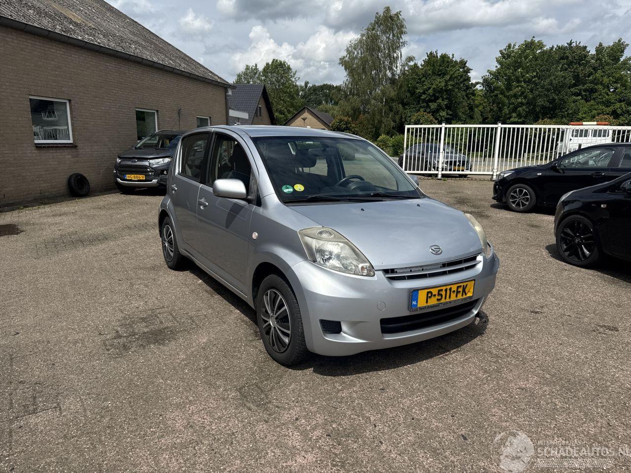 Daihatsu Sirion 1.0-12V Premium