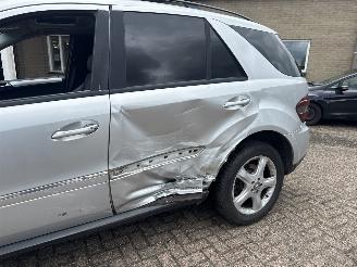 Mercedes M-klasse 320 CDI 4matic AUT GRIJS KENTEKEN picture 10