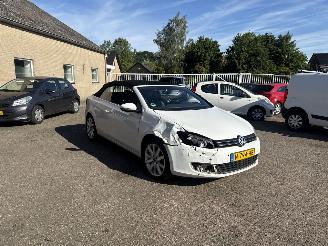 Damaged car Volkswagen Golf 2.0 TDI Bluemotion CABRIO 2012/3