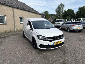 damaged passenger cars Volkswagen Caddy 2.0 TDI L1H1 BMT Eco 2018/2