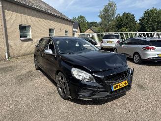 škoda osobní automobily Volvo V-60 2.0T R-Design REST BPM €700,-!!! AUT 2011/5