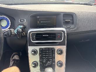 Volvo V-60 2.0T R-Design REST BPM €700,-!!! AUT picture 21