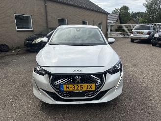 Peugeot e-208 EV Allure 50 kWh picture 3