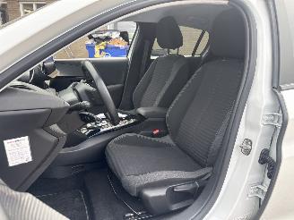 Peugeot e-208 EV Allure 50 kWh picture 30