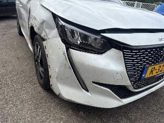 Peugeot e-208 EV Allure 50 kWh picture 18