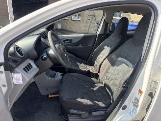 Suzuki Alto 1.0 Cool Comfort picture 18