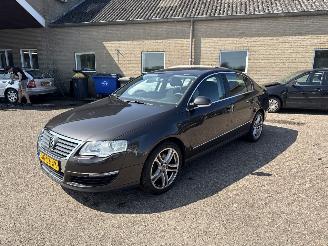 Volkswagen Passat 2.0 FSI Comfortline picture 3