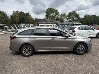 Hyundai I-30 1.0 T-GDI i-Drive REST BPM €1000,-!!! picture 8