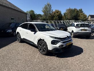 Schadeauto Citroën E-C4 Shine 50 kWh 2022/10