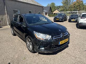 Unfallwagen Citroën DS4 1.6 e-HDI Business AUT REST BPM €600,-!!! 2012/12