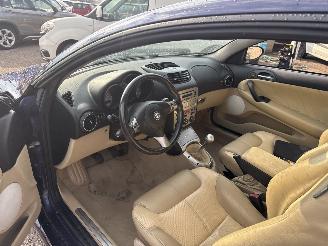 Alfa Romeo GT 2.0 JTS Collezione picture 15