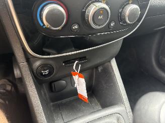 Renault Clio 1.5 dCi Limited REST BPM €350,-!!! picture 16
