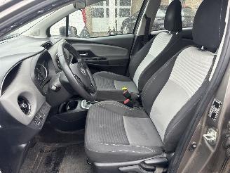 Toyota Yaris 1.5 Hybrid Dynamic AUT picture 30