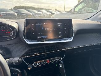 Peugeot 208 1.2 PT Active Pack picture 24