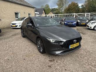 škoda osobní automobily Mazda 3 2.0 e-SA-G Luxury M Hybrid 122  REST BPM €700,-!!! 2023/1