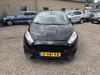 Ford Fiesta 1.6 ST2 picture 2
