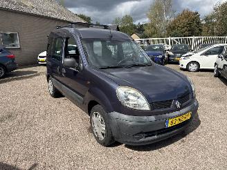 Coche accidentado Renault Kangoo 1.2-16V Expression 2004/3