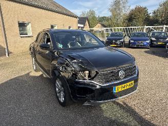 krockskadad bil auto Volkswagen T-Roc 1.5 TSI Sport DSG REST BPM €300,-!!! 2019/2